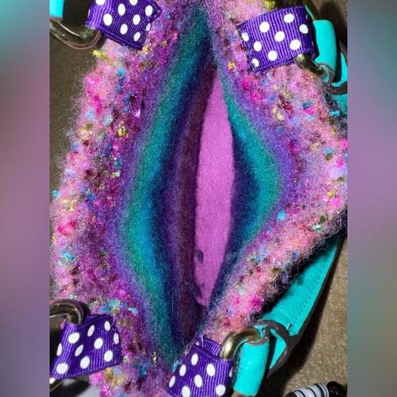 Women's Handcrafted Felted Purse - Picture 4 of 5